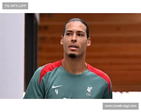 范戴克与亨利亮相英超联赛，传奇对话引关注